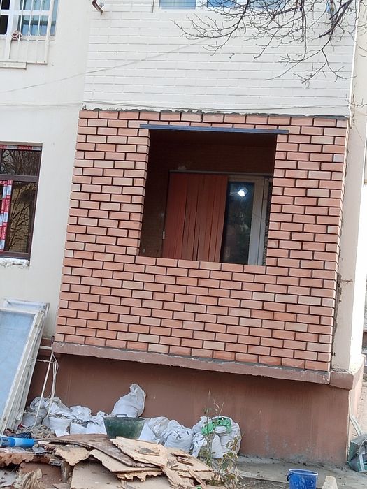 Кладка балкона фасад облицовочный Кирпичом Подрашивка казирок решатка