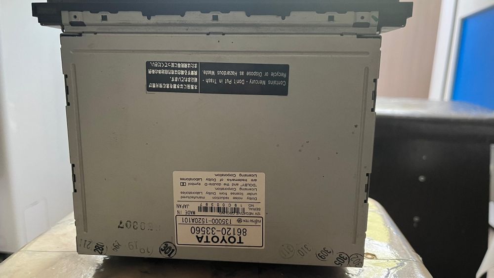 Продам автомагнитолу