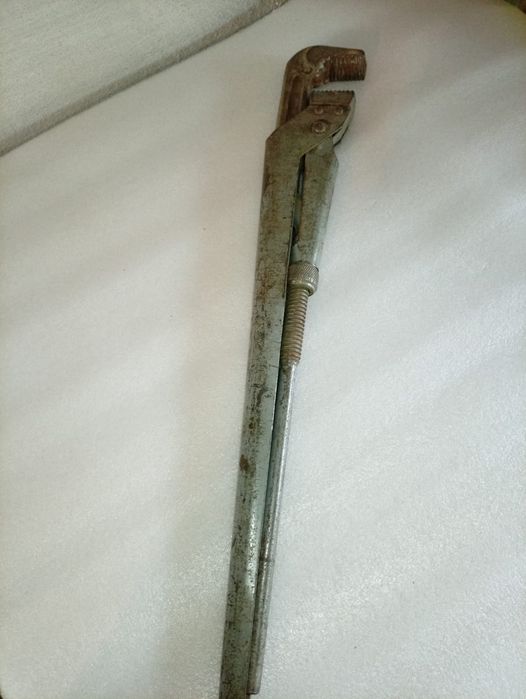 Газовый трубчатый ключ