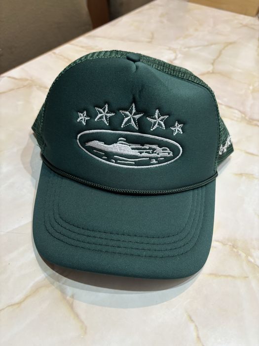 Sepci corteiz de mai multe culori