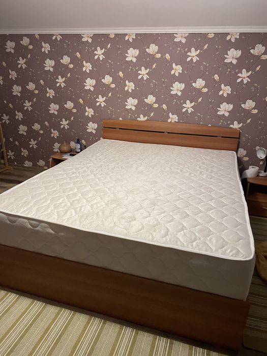 Saltea cu memorie ca nouă