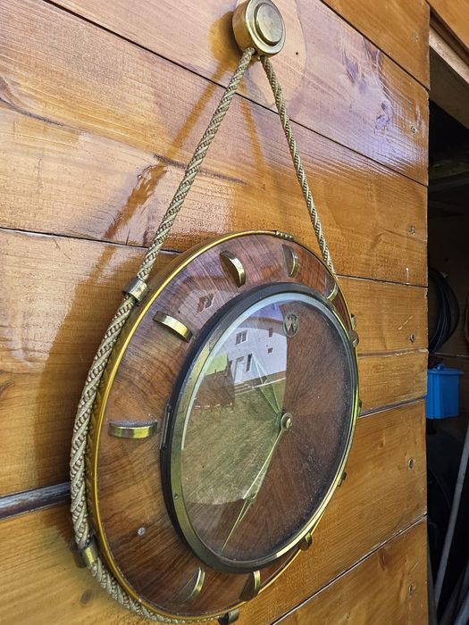 Ceasornic de perete vechi
