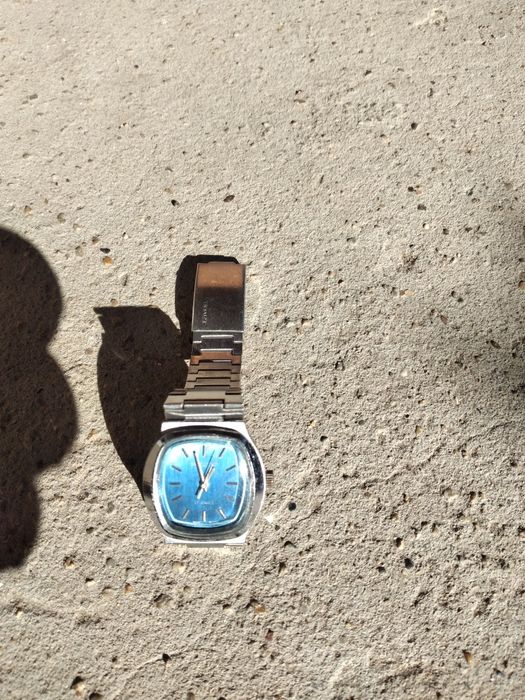 Стар ръчен часовник