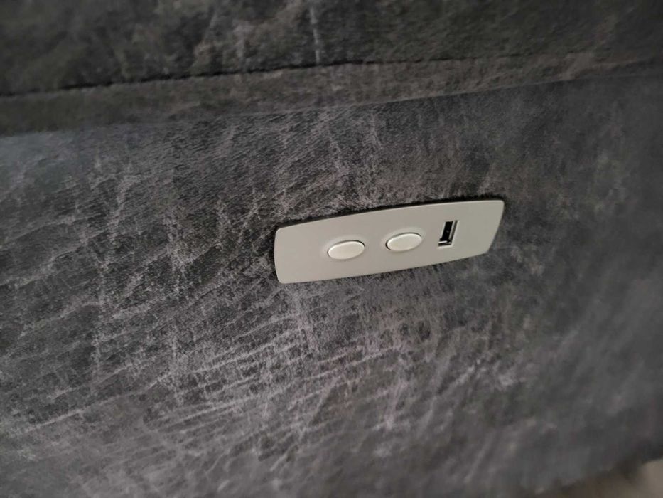 Кафяв комплект дивани от плат четворка и двойка La-z-boy