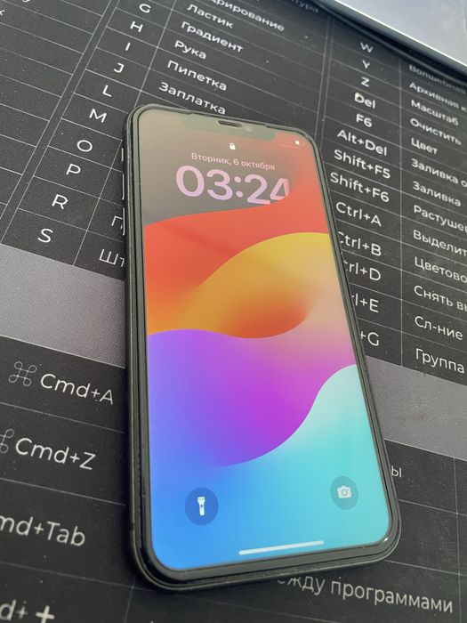 Продам Iphone 11 64 gb