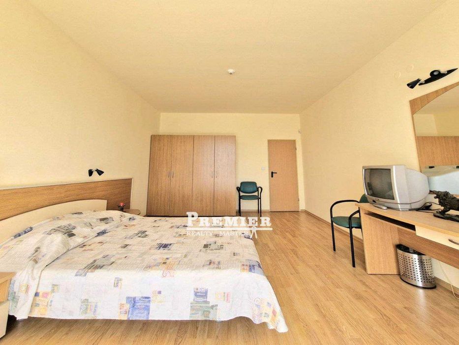 Продава се Двустаен апартамент в к.к. Слънчев бряг - 100 кв.м за 950 €/кв.м - Снимка #16