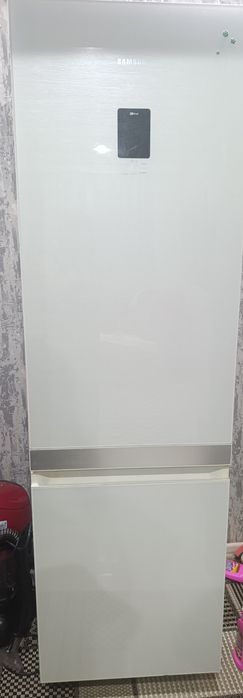 Продам холодильник Samsung No Frost
