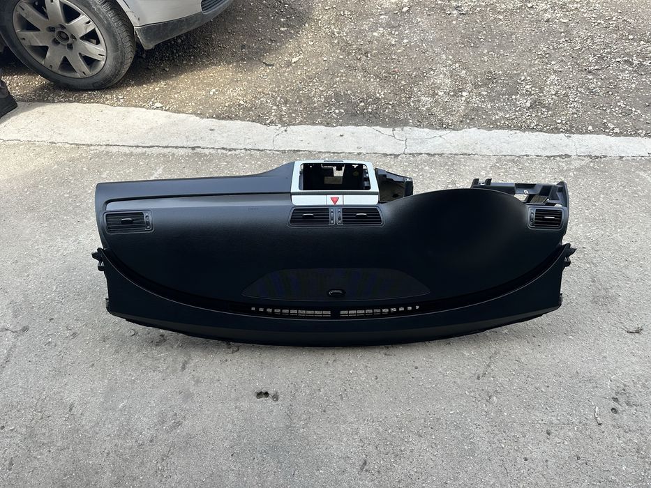 Табло със десен Airbag за VW Passat 6