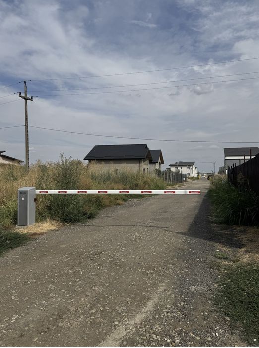 teren intravilan in zona com Domnesti sos Curtea Domneasca