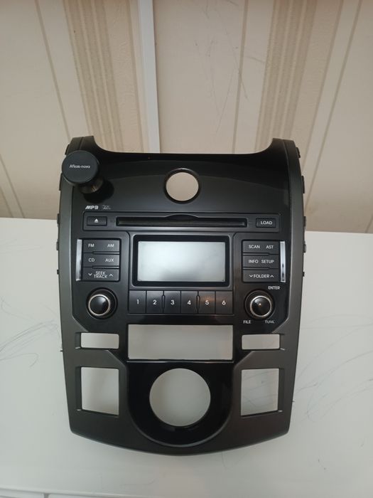 Магнитола Kia cerato 2. С блютузом штатная