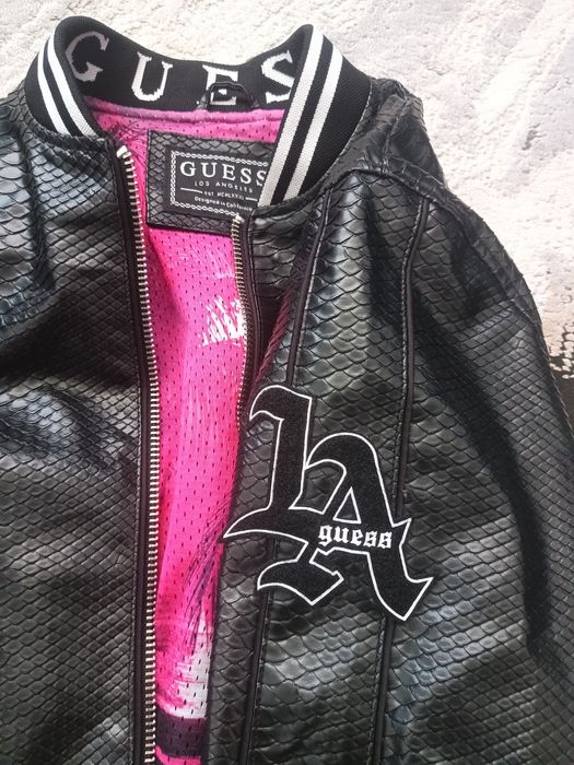 Geaca Guess mărimea 38