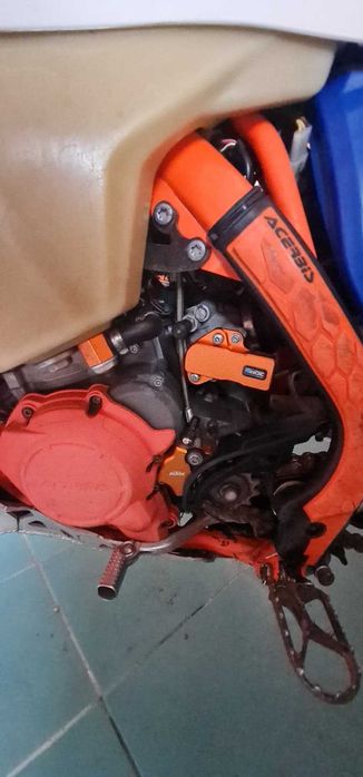 KTM EXC 300 TPI  ( nu beta/ husqvarna/ gas gas)