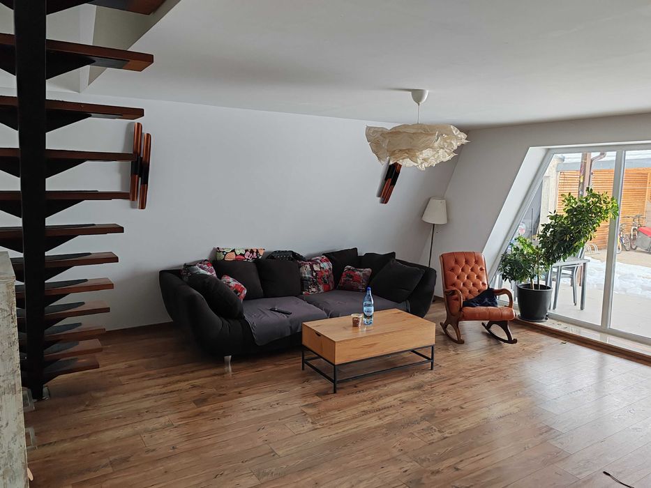 Casa de vanzare cu 3700 mp