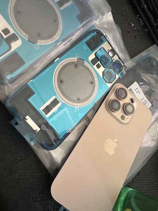 Pachet Display + Sticla Spate iPhone 16 Plus 12 13 14 15 Pro Max Ecran