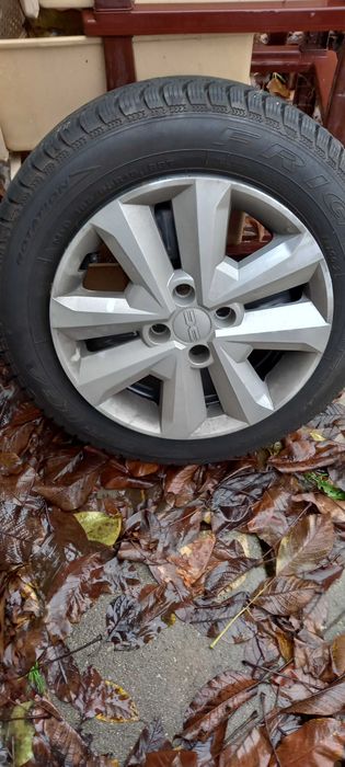 cauciucuri de iarna 185 65 15 cu jante logan