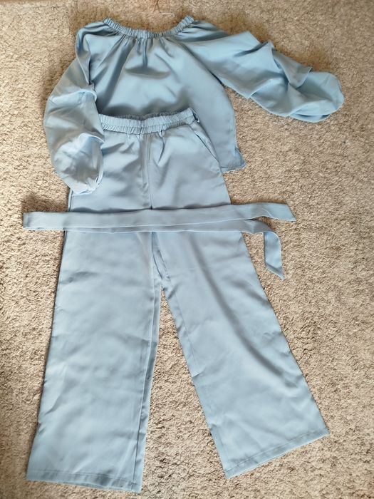 Продам детскую одежду