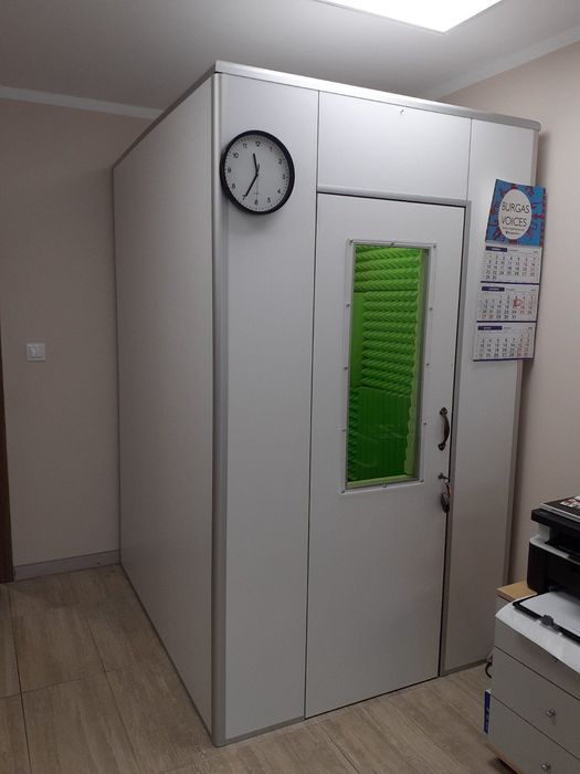 звукозаписна кабина