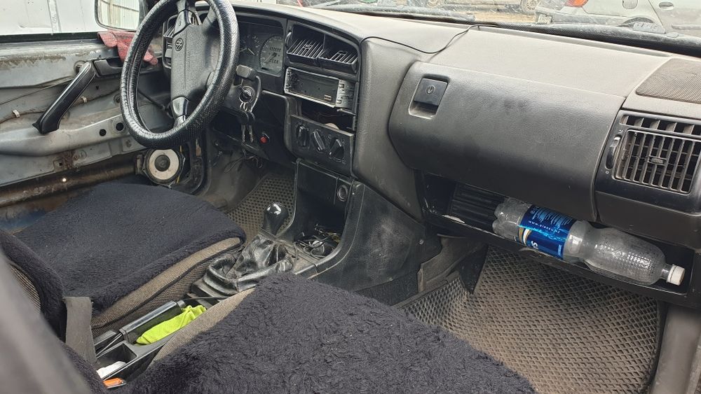 Пассат Б3.  1,8 моно