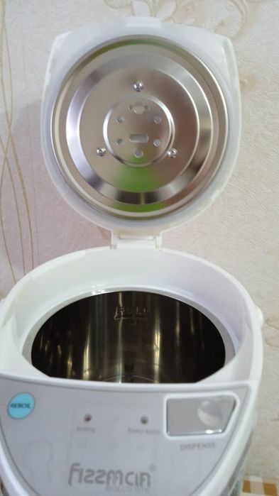 Продам электрический термочайник