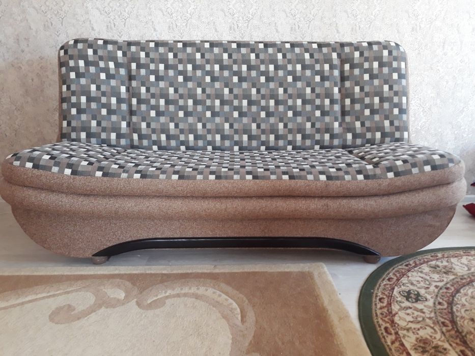 Срочно продам раскладной диван