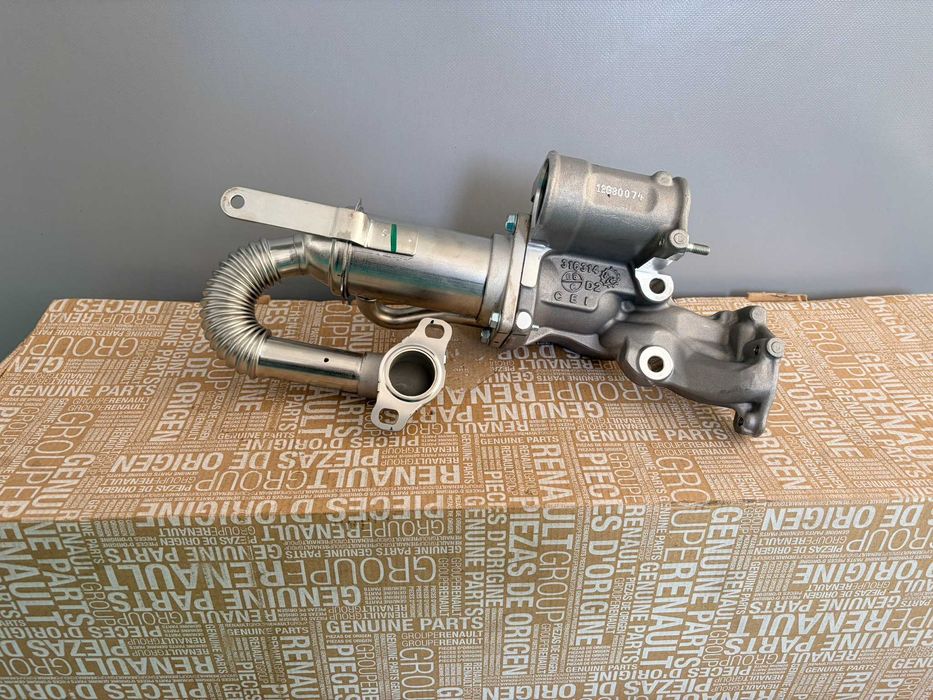 Egr racitor gaze gama Dacia Logan Sandero Dokker Duster Renault Clio motorizare 1.5dci nou original Renault 147350718r