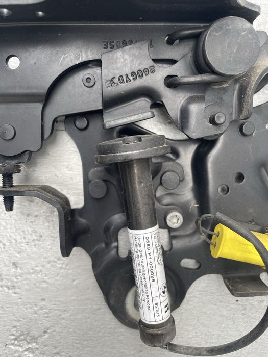 Панти преден капак БМВ Х1, Ф48 (panti bmw x1, f48)