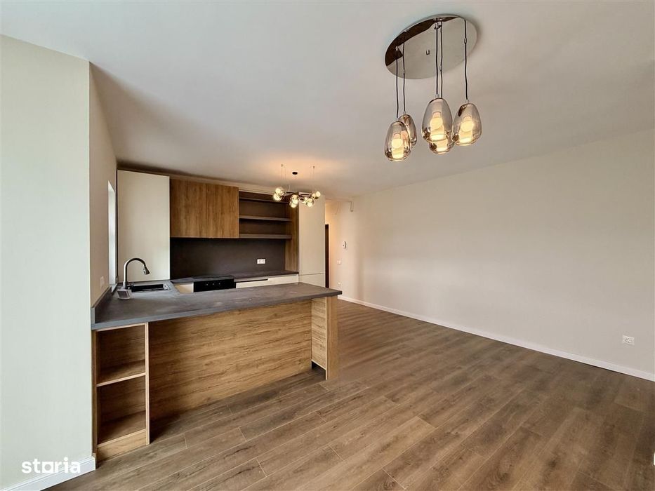 Apartament 3 camere si balcon, loc de parcare inclus, Doamna Stanca