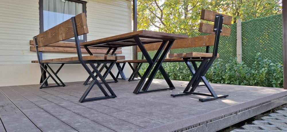 Комплект маса с две пейки