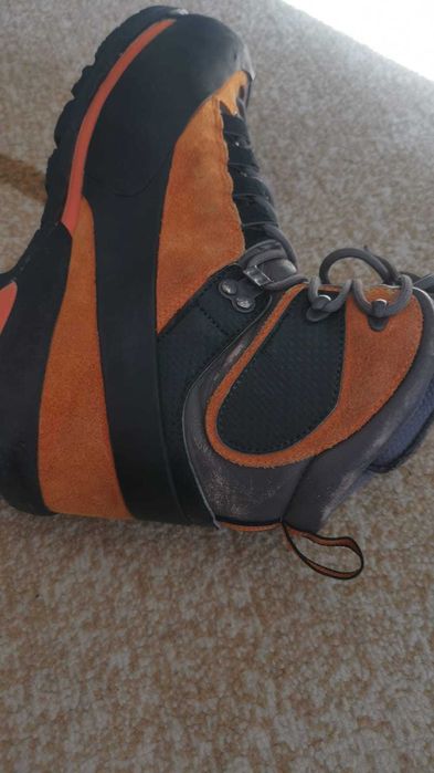 bocanci iarna salomon  43 - 44