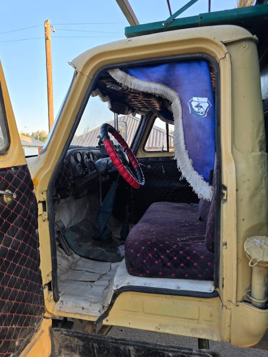 Продаем автомобиль Зил 130