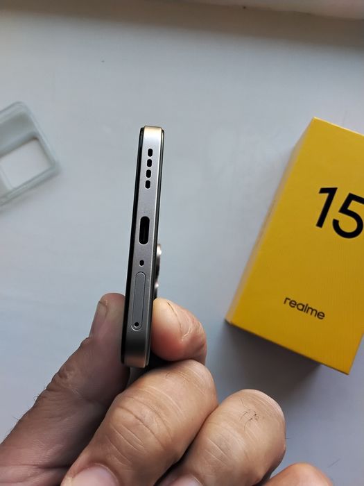 Продам  Смартфон Realme 15  5G
