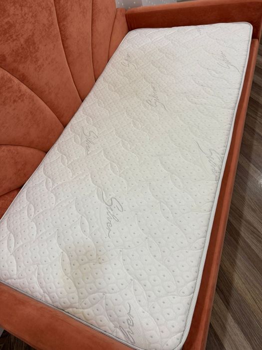 Продам б/у матрас