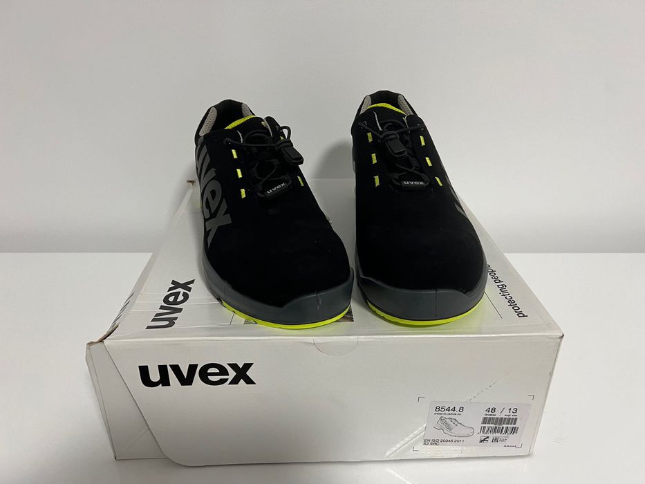 Pantofi Uvex marimea 48