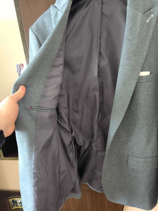 Сако. Размер М. Перфектно състояние.