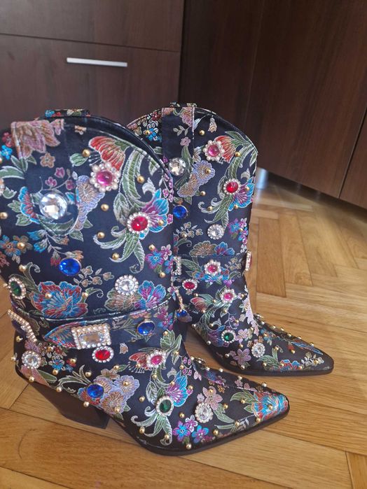 Ciocate dama marime 39