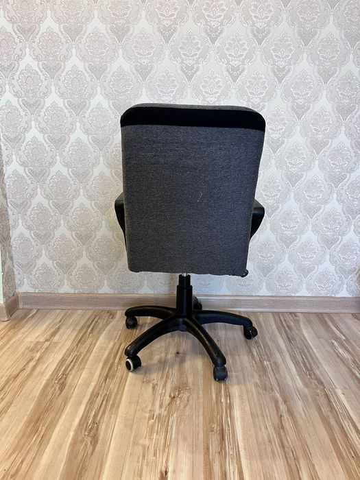 Кресло офисное компьютерное