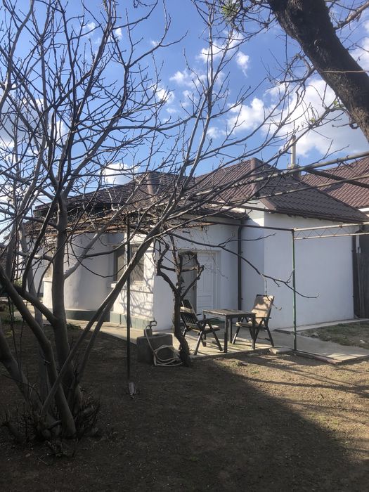 Casa 4 camere , teren 420 mp ( deschidere 15 m ) • Medeea
