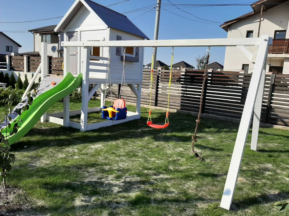 Casuta lemn pentru copii, loc de joaca