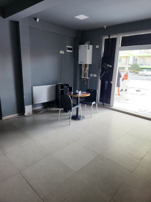 VAND Spatiu Comercial Mamaia Nord Alezzi, Prima linie la Mare