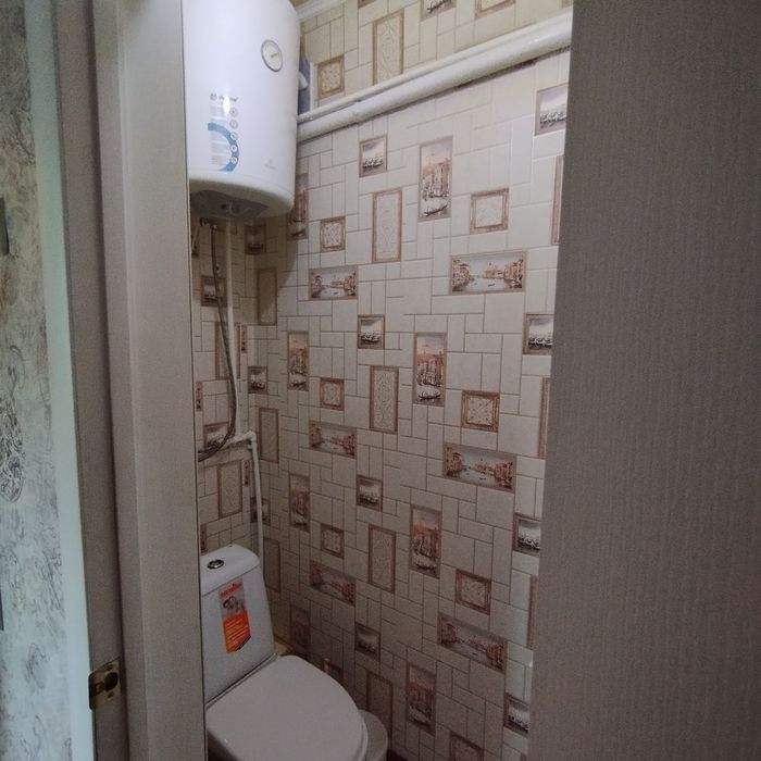 Продам квартиру в с . Якорь