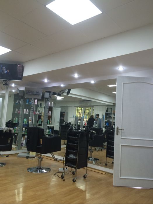 Салоне красоты сдается парикмахерское кресло