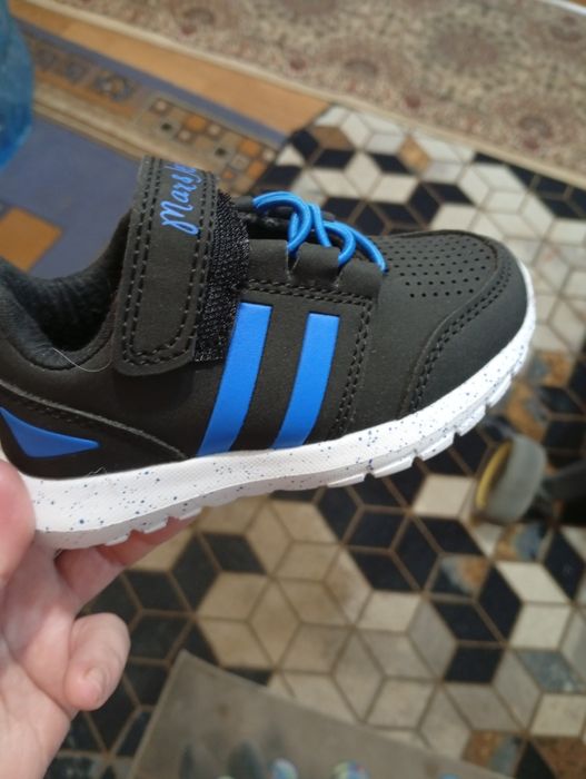 Новые кроссовки детские