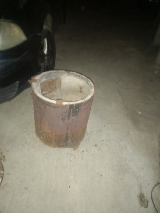 Vand boiler pe lemne  folosit doar 1 luna este aproape inpecabil 100litri