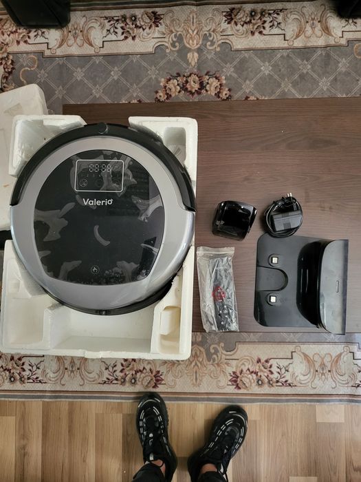 Прахосмукачка Робот