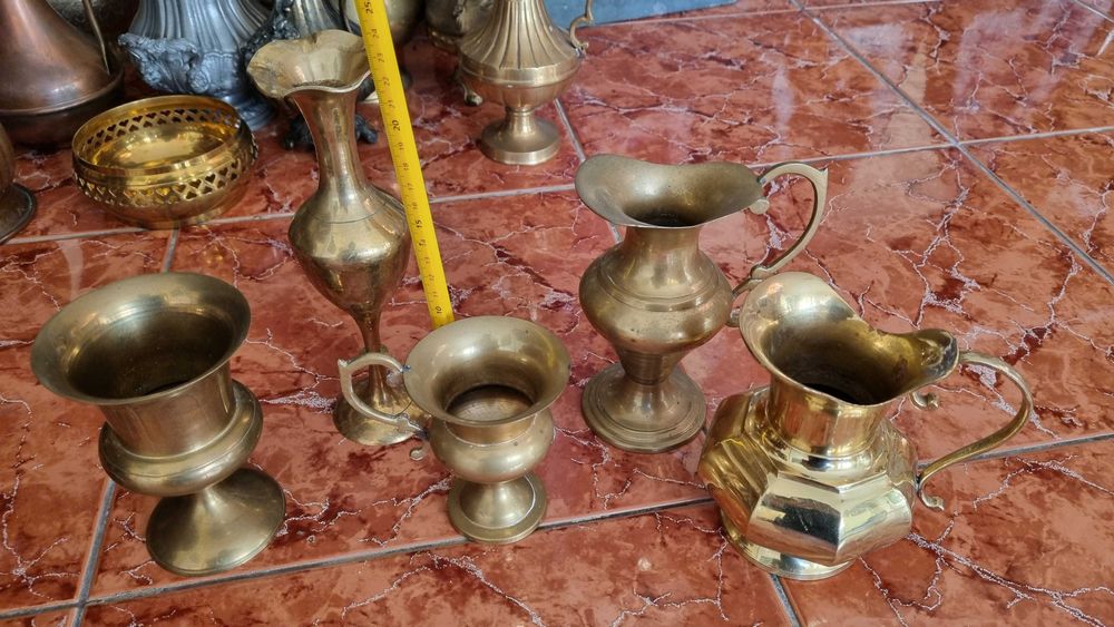 Fructiere din bronz emailate sau bogat ornamentate