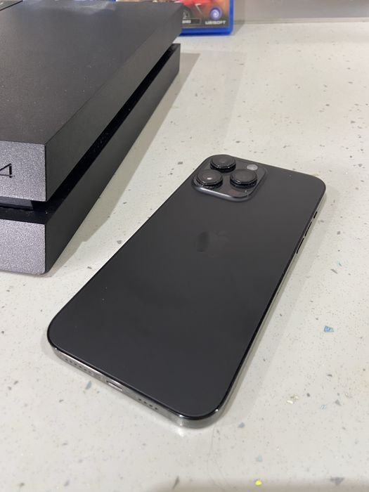 iPhone 14 pro max + ps4 1 TB