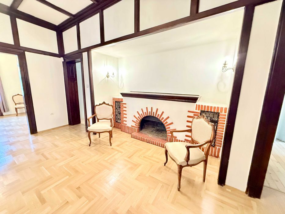 Дава се под наем Многостаен апартамент в София, Докторски паметник - 226 кв.м за 2792.76 € - Снимка #7