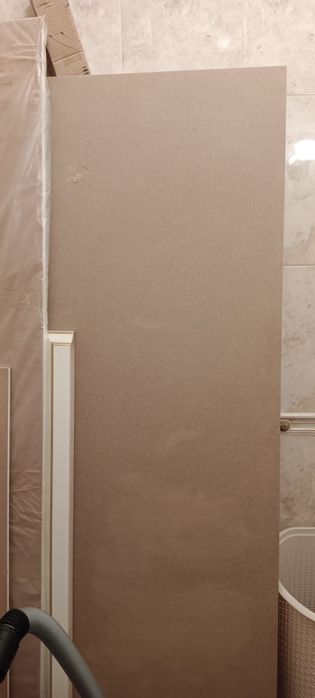 Межкомантный дверь