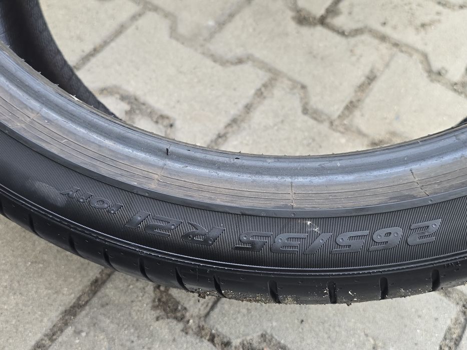 265 35 21 Pirelli