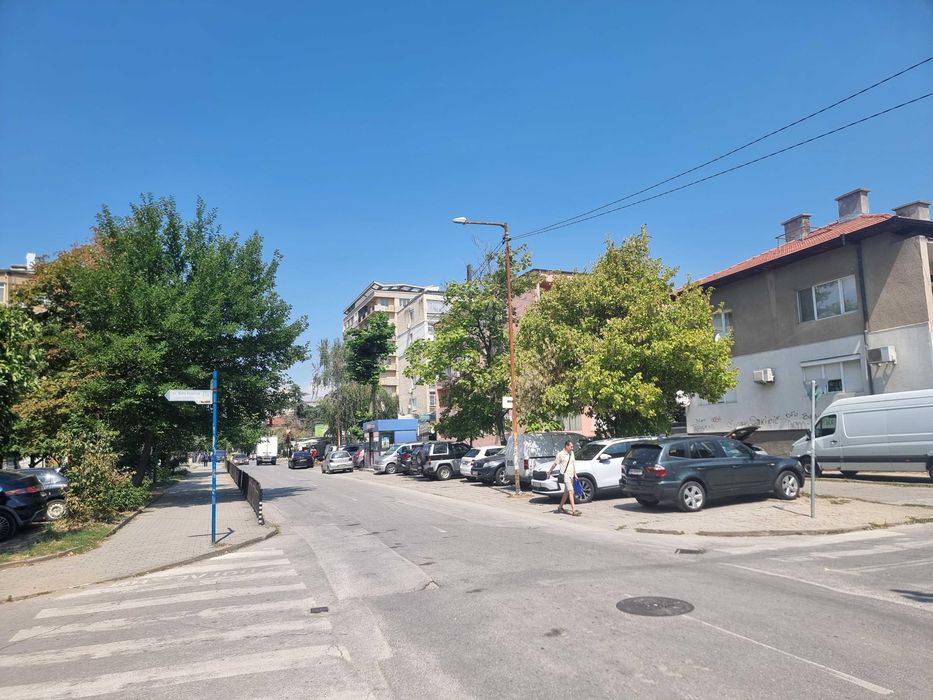 Тристаен апартамент за продажба на ул. „Илинден“, гр. Благоевград.